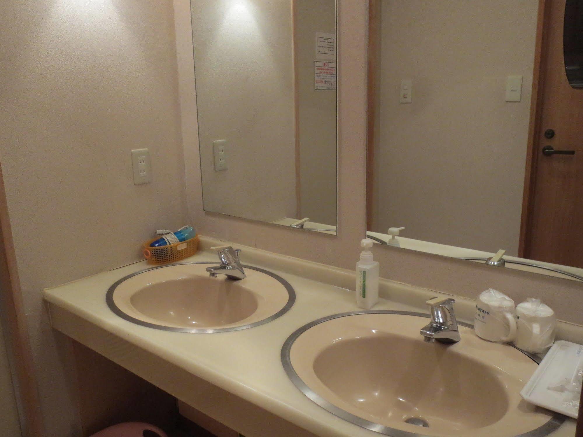 Hotel Heart Inn Hakodate Bagian luar foto
