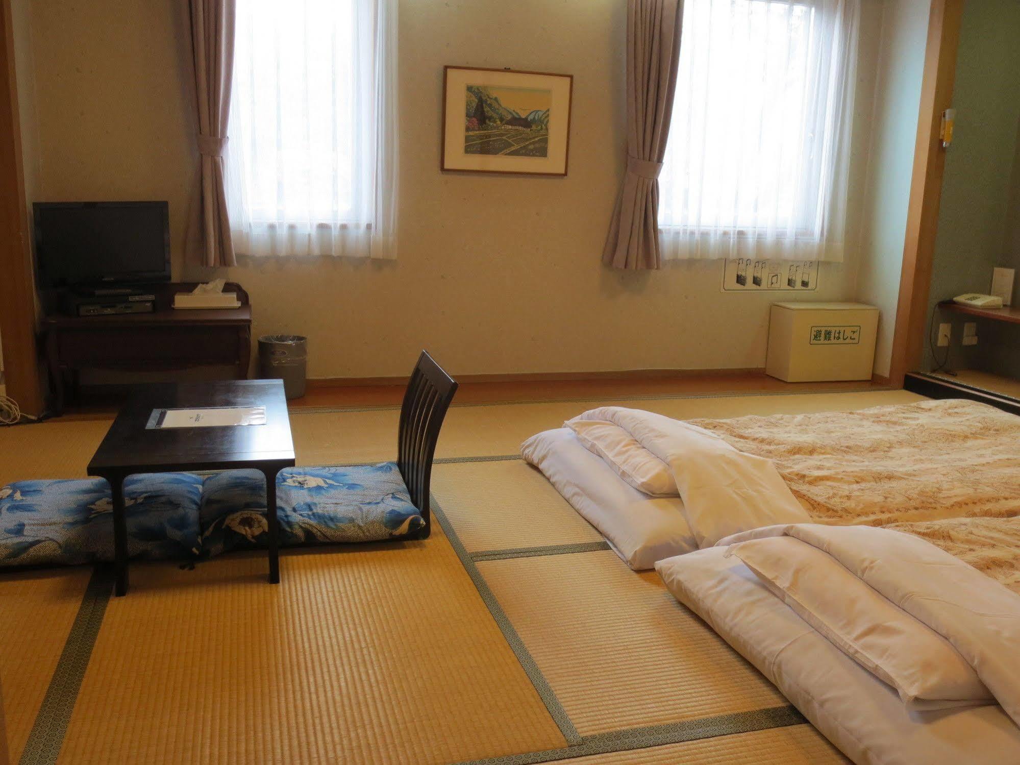 Hotel Heart Inn Hakodate Bagian luar foto